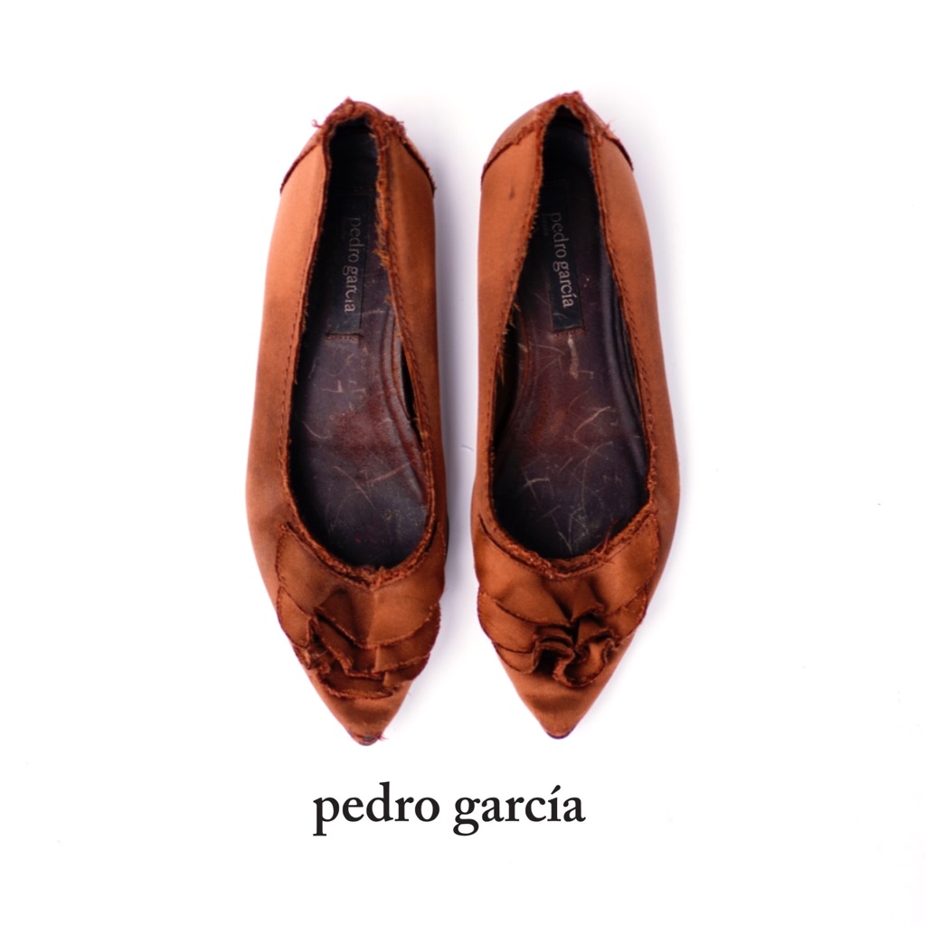 Pedro Garcia Albany Ruffle Satin Flats In Size 39